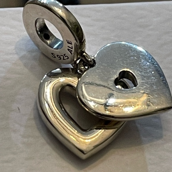 NIB Pearlescent White Heart Double Dangle Charm mom - Picture 6 of 8